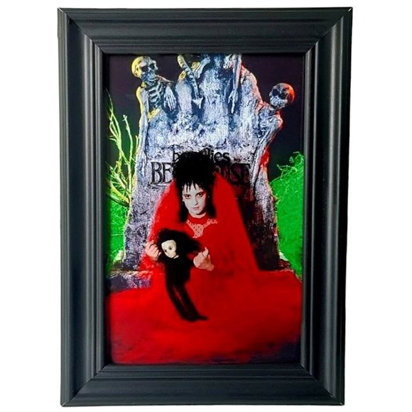 Beetlejuice Lydia Deetz Tim Burton Strange Unsusal - Picture 7 of 8